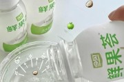 青苹果的浇水技巧（了解浇水频率，让青苹果健康茁壮生长）