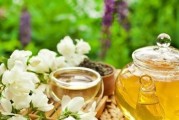 茶叶水能否作为浇菜的肥料？（茶叶水的肥料效果和浇水方法探究）